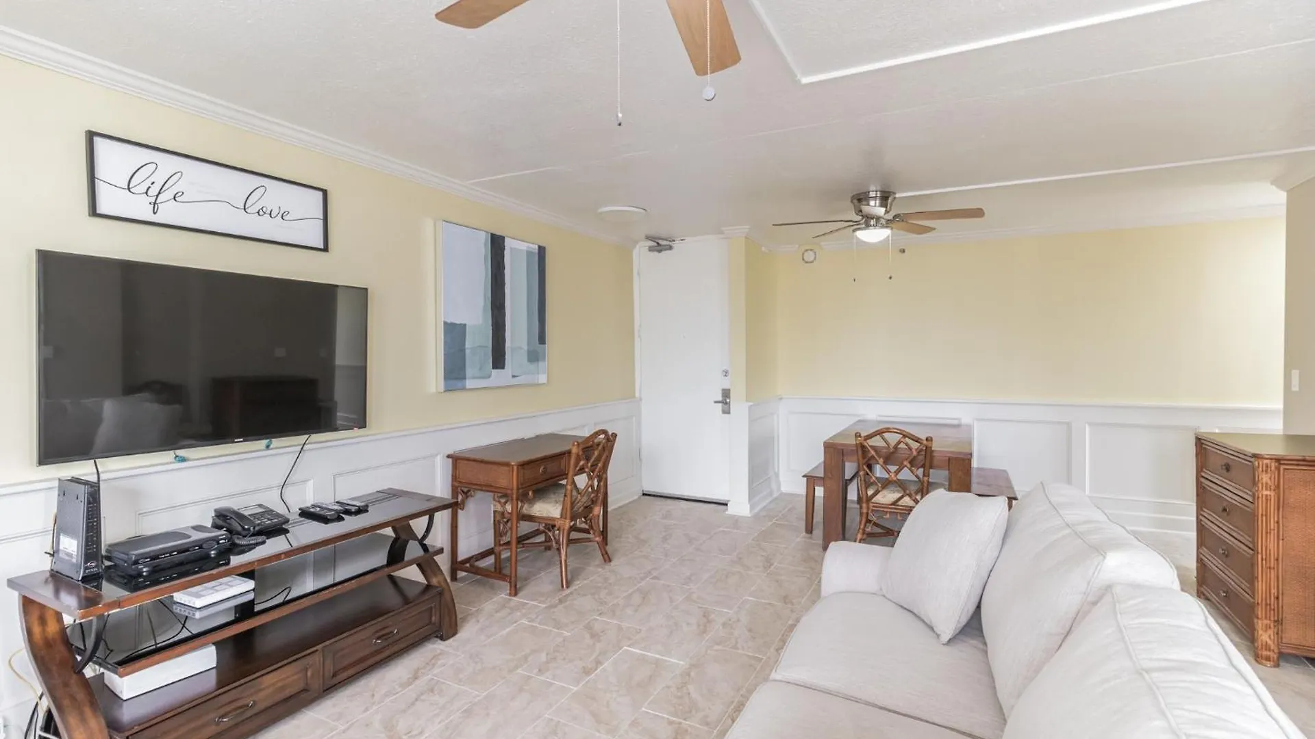 Oceanview Upper Floor Waikiki Condo With King Bed & Free Parking هونولولو 0*,