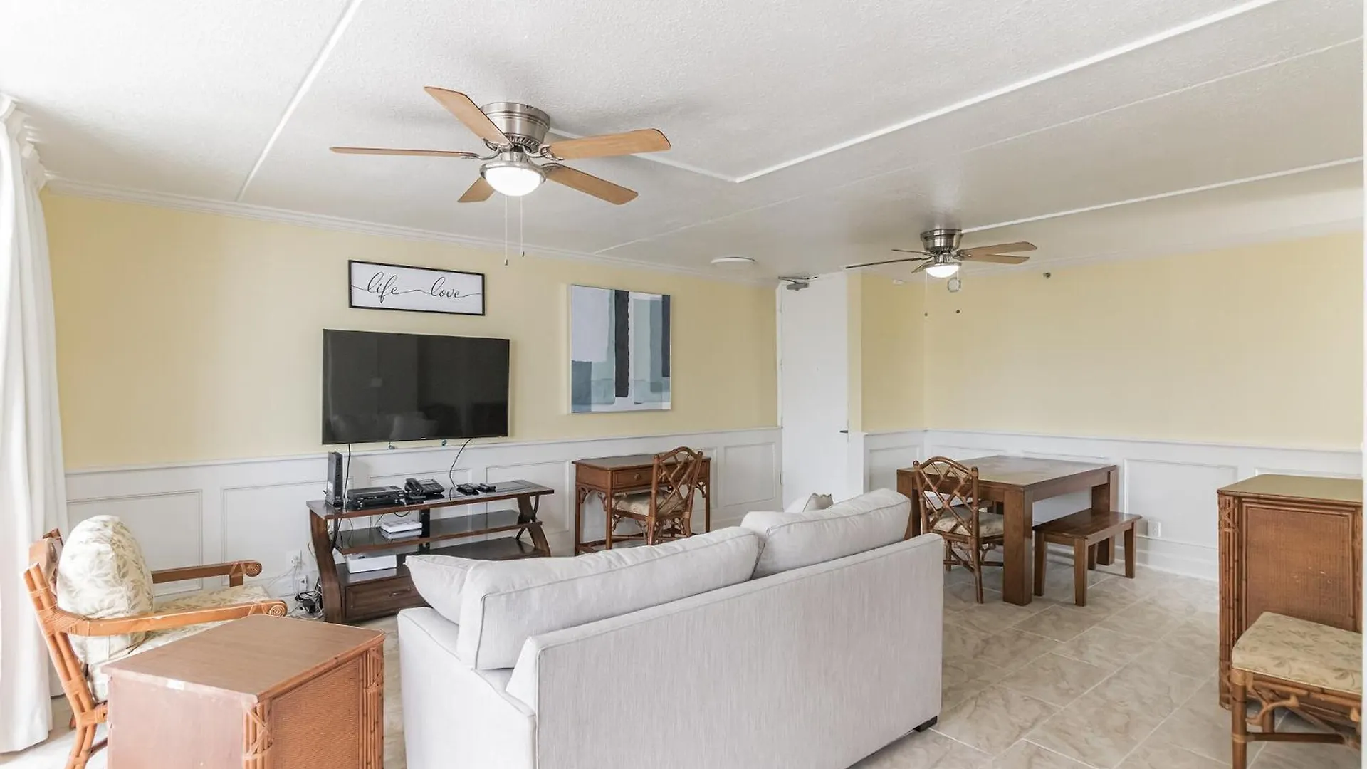 Oceanview Upper Floor Waikiki Condo With King Bed & Free Parking هونولولو 0*,  الولايات المتحدة الأمريكية